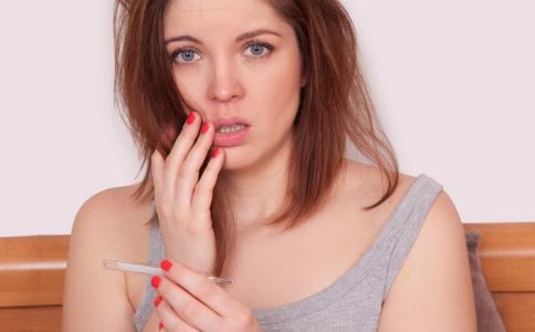 秋季过敏性鼻炎要如何预防 秋季预防过敏性鼻炎的方法 过敏性鼻炎发作怎么办